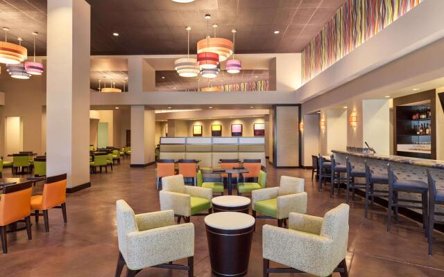 Delta Hotels by Marriott Anaheim Garden Grove