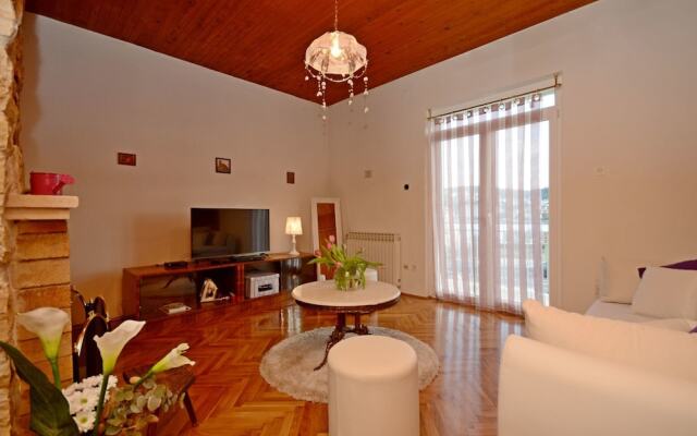 Apartment Melina
