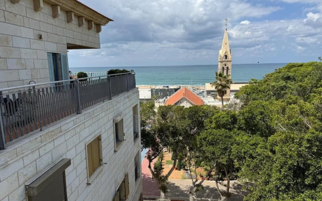 Jaffa Beachfront Studio by Sea N' Rent
