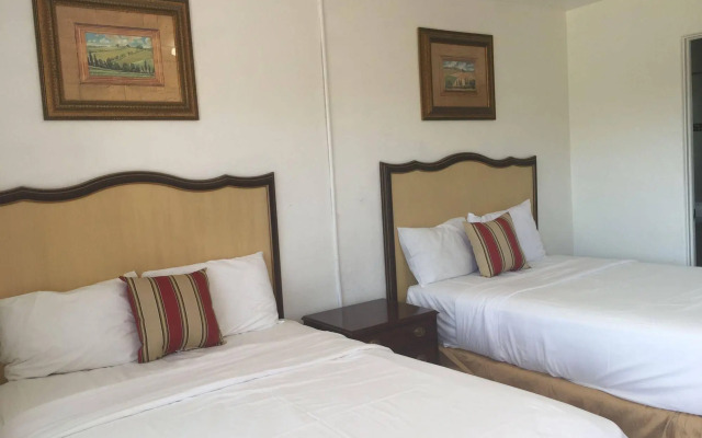 Family Inn