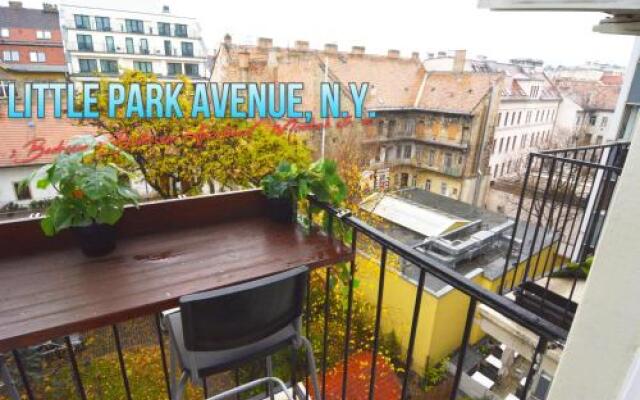 Little Americas Metropolitan Apts