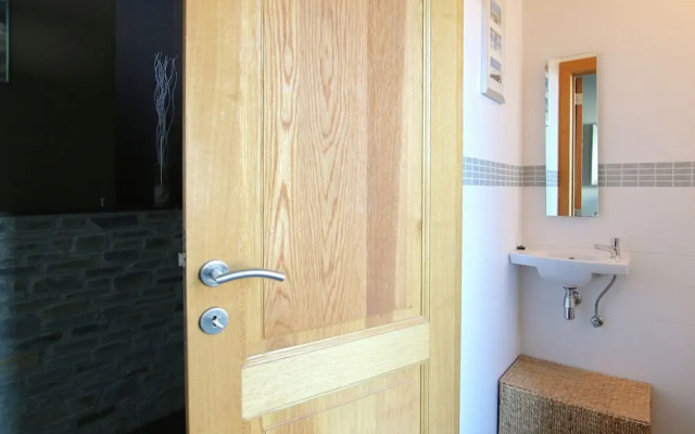Classy Holiday Home in Martilly with Hot Tub