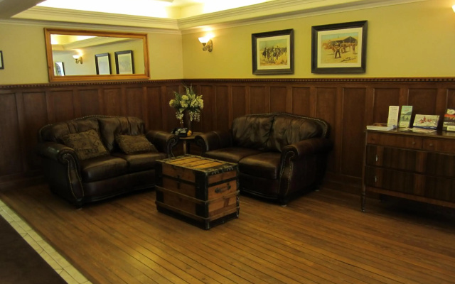 Reynolds Hotel