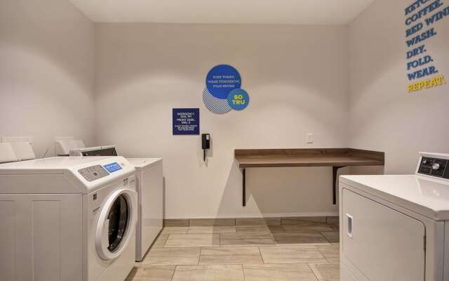 Tru by Hilton Sumter