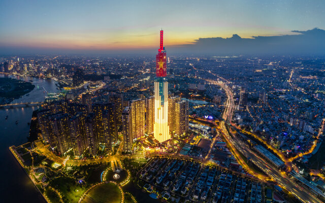 Vinpearl Landmark 81, Autograph Collection