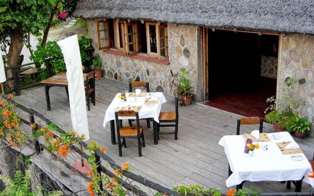 Makuzi Beach Lodge