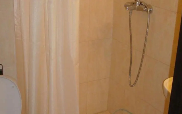 Studio in Villa Astoria