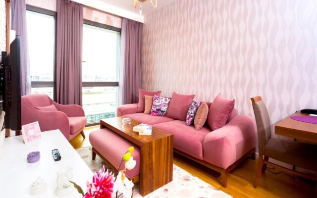 Mera Suites