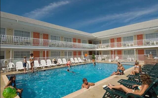 Blue Water Motel