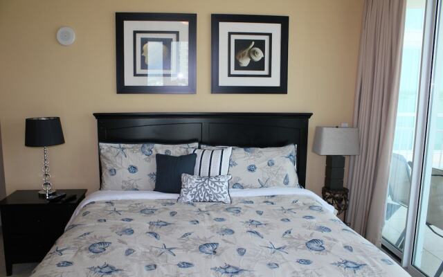 Mustique 1002 by ALBVR