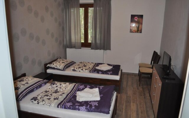 Restaurace a penzion Blučina