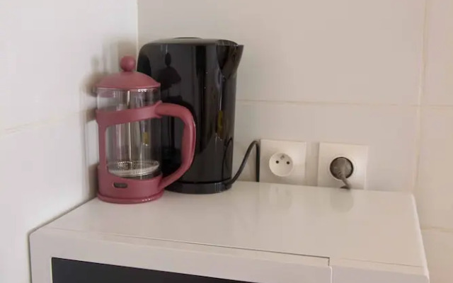 U2 Studio Équipé Proche Naval Group - Netflix