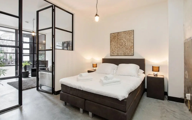 City District Apartment