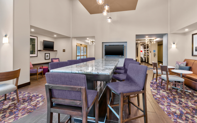 Hampton Inn & Suites Flint/Grand Blanc