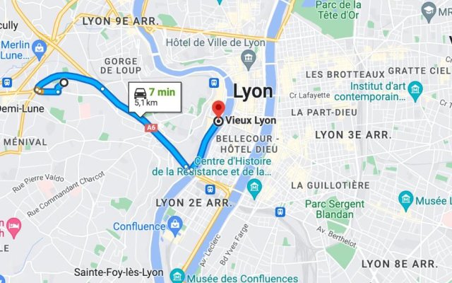 "Envie Lyonnaise" Location - 10 personnes - Terrasse - WIFI Fibre optique