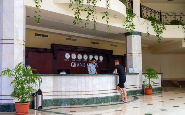 Grand Oasis Resort