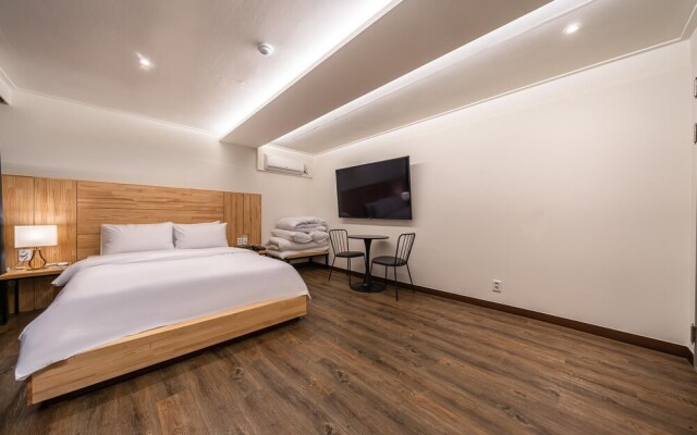 Seogwipo The Hotel