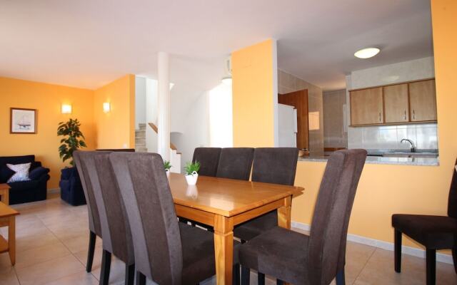 Luxurious Holiday Home in Empuriabrava With Private Pool