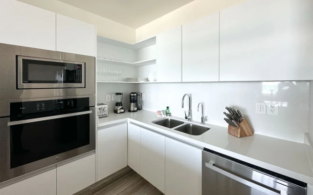 2BR Iconic Oceanfront Escape