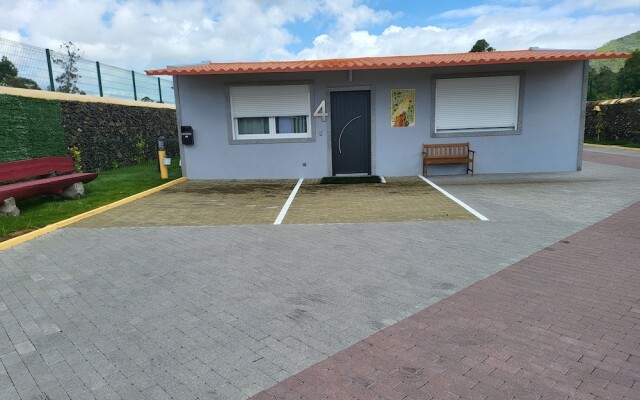 Parrots Village