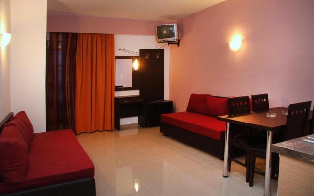 Agela Hotel & Apartments