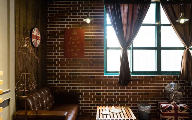 Baker Street Design Inn