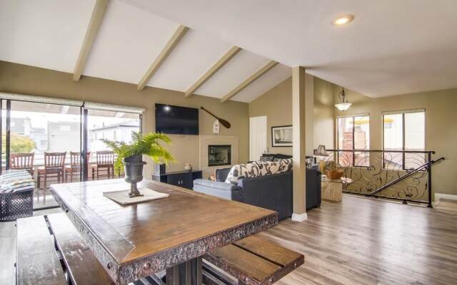 Beach Style 3 - 6 Br Home