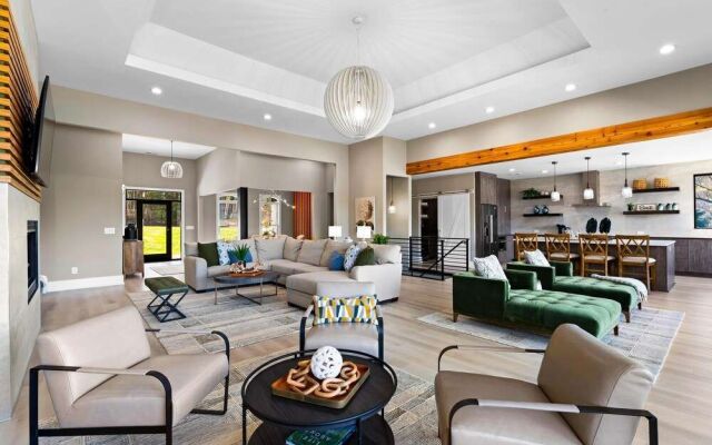 Salience Path W/heated Pool & Game Room