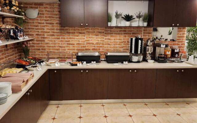Elizeu Hotel