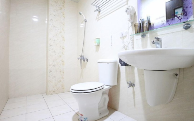 Corner No50 Hostel