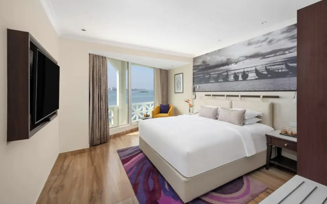 Vivanta Ernakulam, Marine Drive