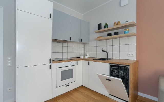 Trendy Apartment Polna by Renters