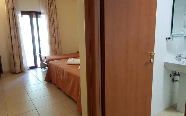 Hotel S olia