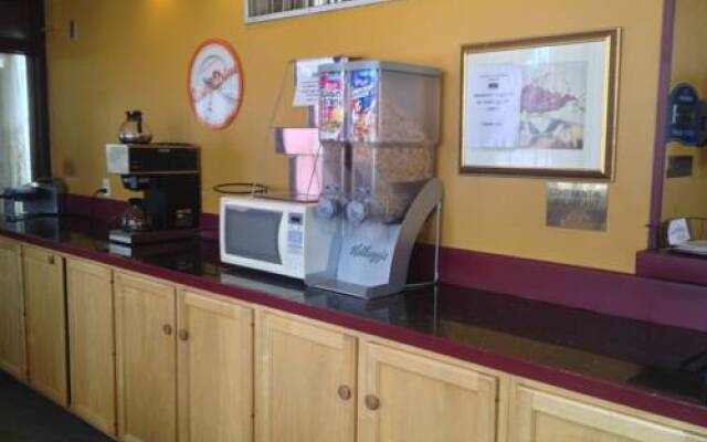Rodeway Inn & Suites