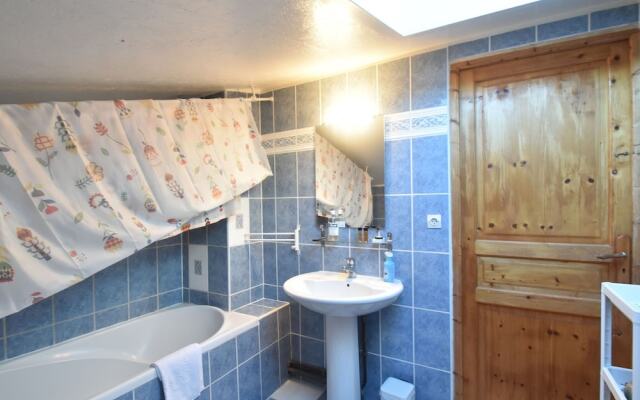 Modern Chalet in Bayeux With Garden