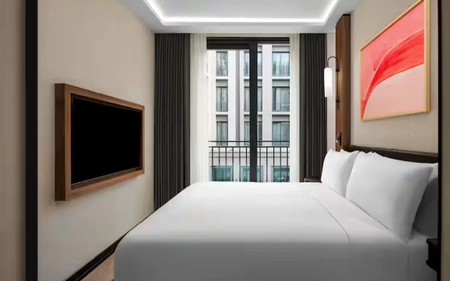 Altunizade Suites Istanbul, Curio Collection by Hilton