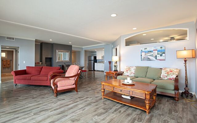 1121 Oceanside - 4 Br Home