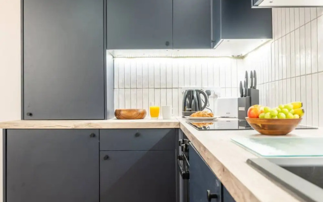 Luxurious 2 Bed Central Cardiff Free EV Charge