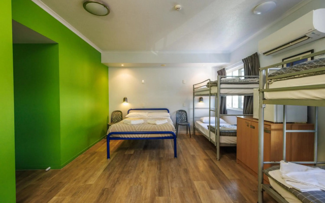 YHA Cairns Central