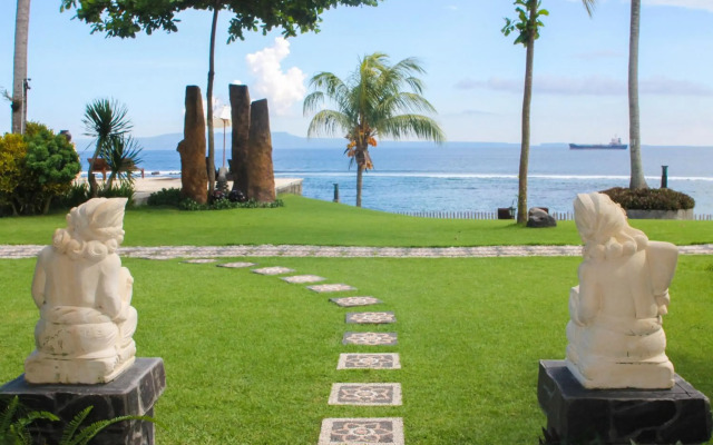 Sea Breeze Candidasa