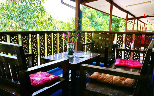 OYO 909 Guiding Star Resort