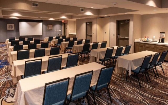 Hampton Inn & Suites Seattle/Redmond