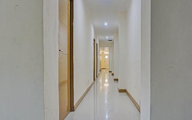 Collection O 91414 Hotel Marina Beach