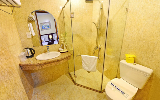 Thanh Lich Hue Hotel