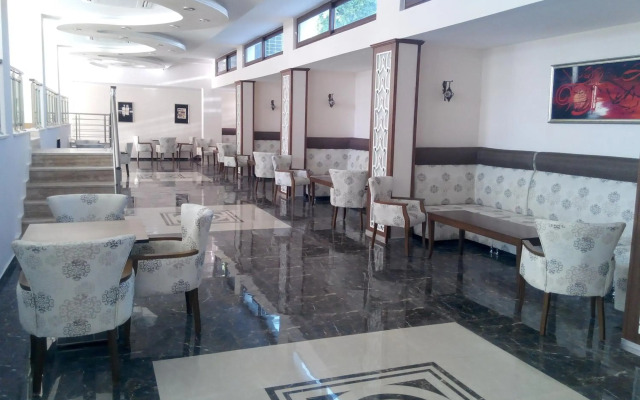 Malahit Exclusive City Hotel