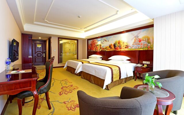 Vienna Hotel Shanghai PVG Heqing