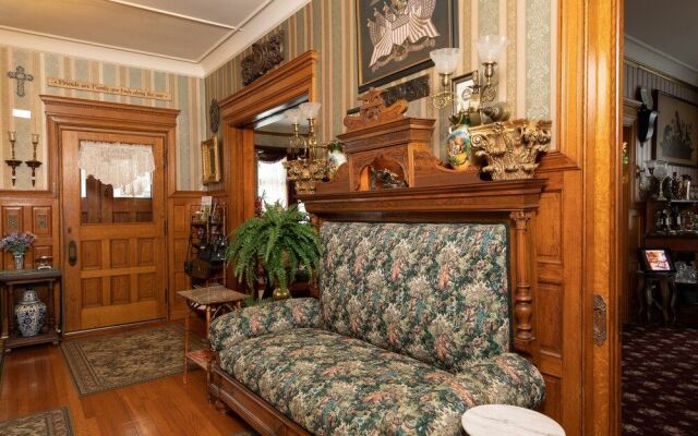 The Dempsey Manor Bed & Breakfast Inn