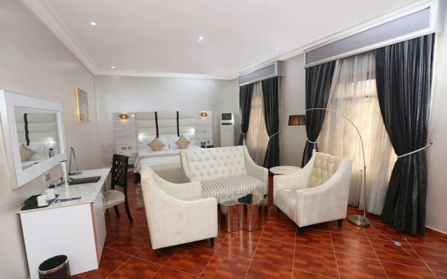 The Wells Carlton Hotel and Apartments