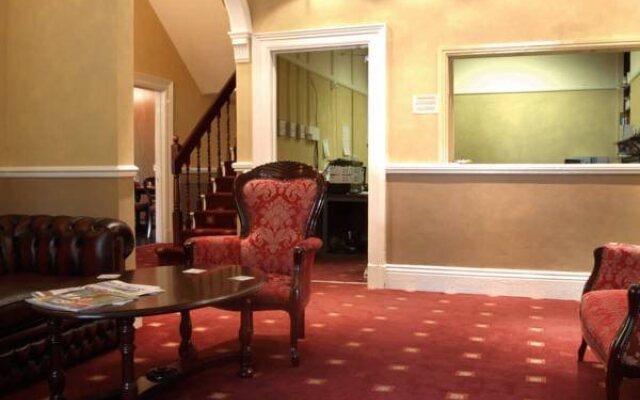 Beechwood Close Hotel