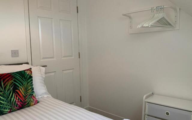 Luxurious Loft Flat 2-bed/2-bath